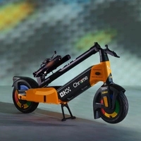 Pure McLaren MCL38 Electric Scooter - 710W Power | 12Ah Battery | 15.5mph Speed | 31mi Range